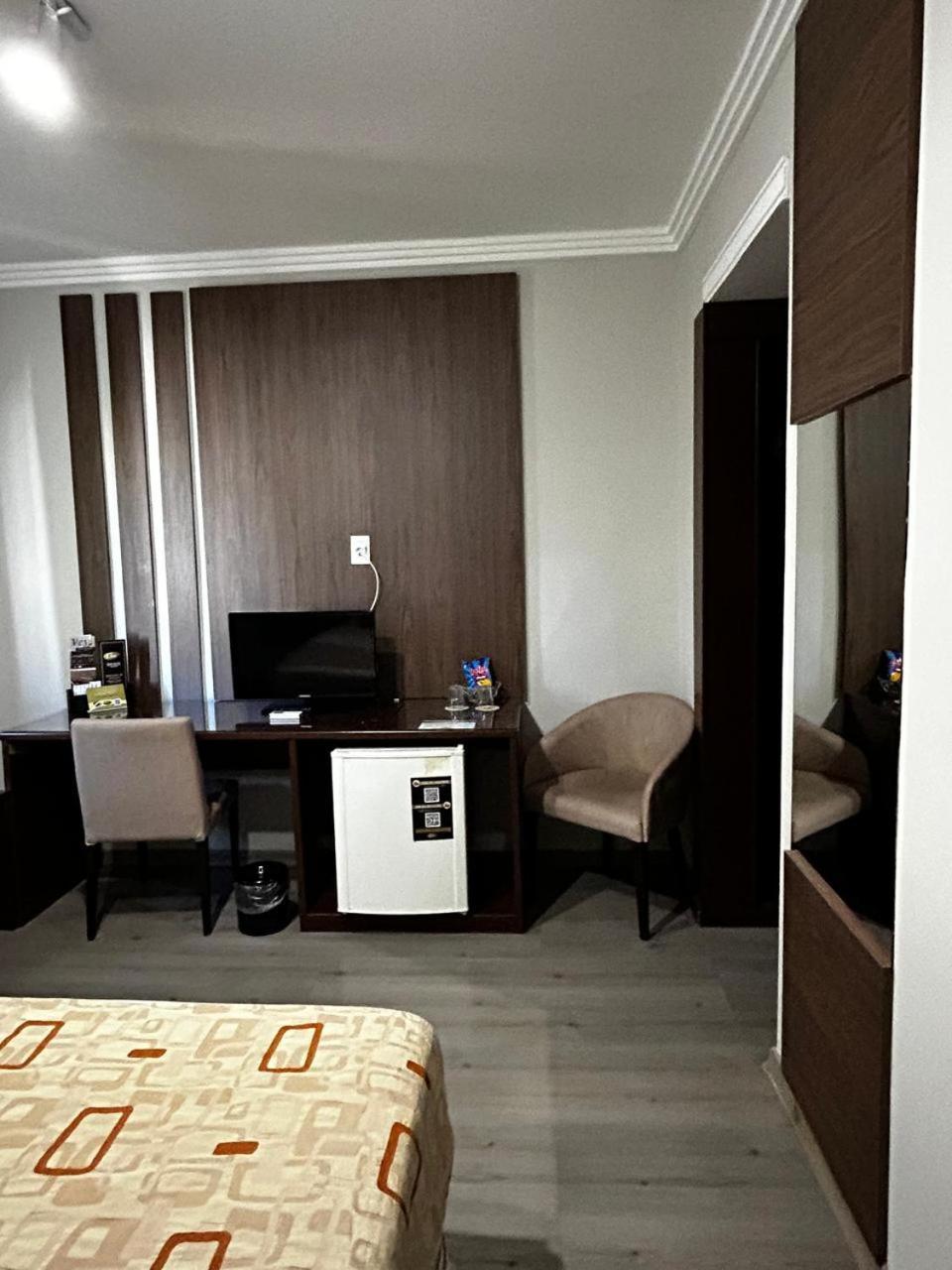 Class Hotel Guaxupe Luaran gambar